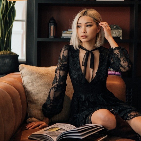 NEW Cynthia Rowley Harlow Tie Front Vneck Black Lace Midi Long Sleeve Woman’s 4 - Picture 3 of 13